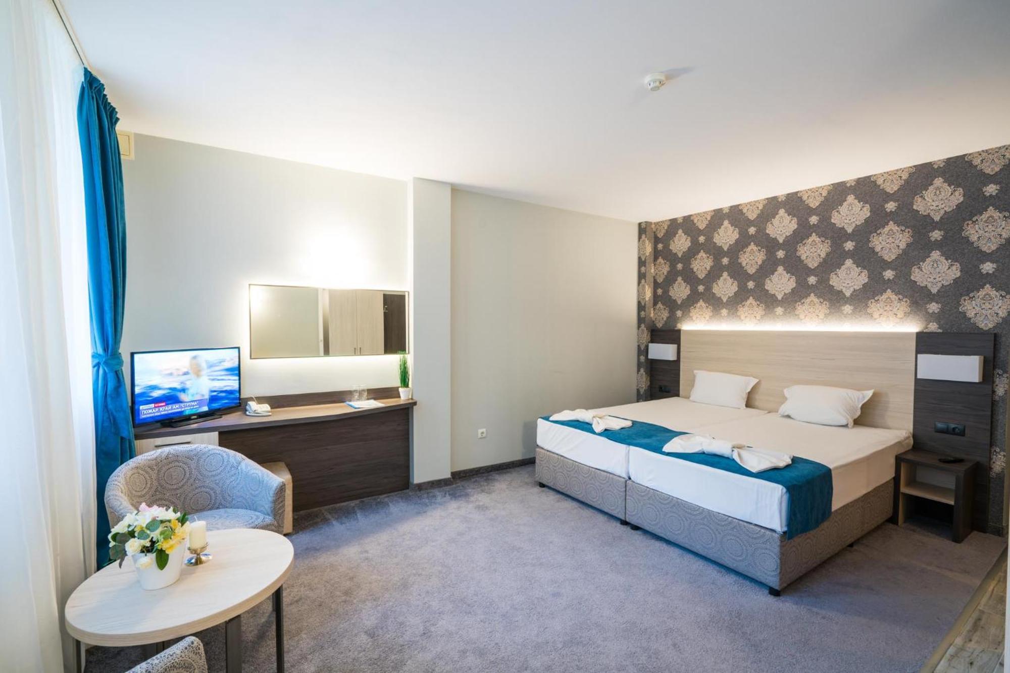Family Park Hotel Kyoshkove Shumen Ngoại thất bức ảnh
