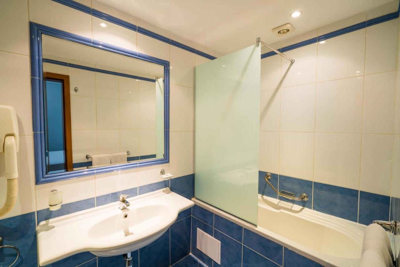 Family Park Hotel Kyoshkove Shumen Ngoại thất bức ảnh