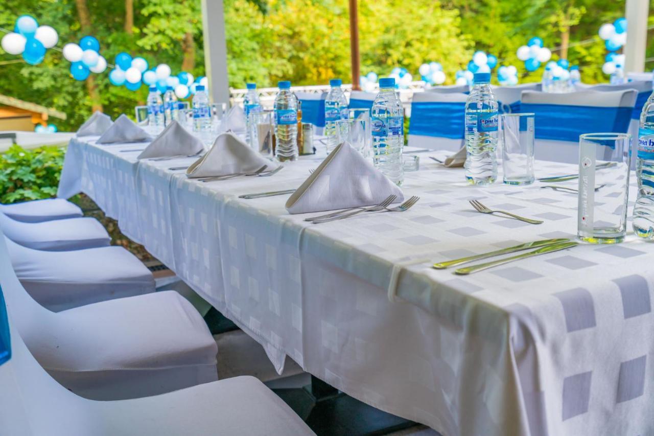 Family Park Hotel Kyoshkove Shumen Ngoại thất bức ảnh
